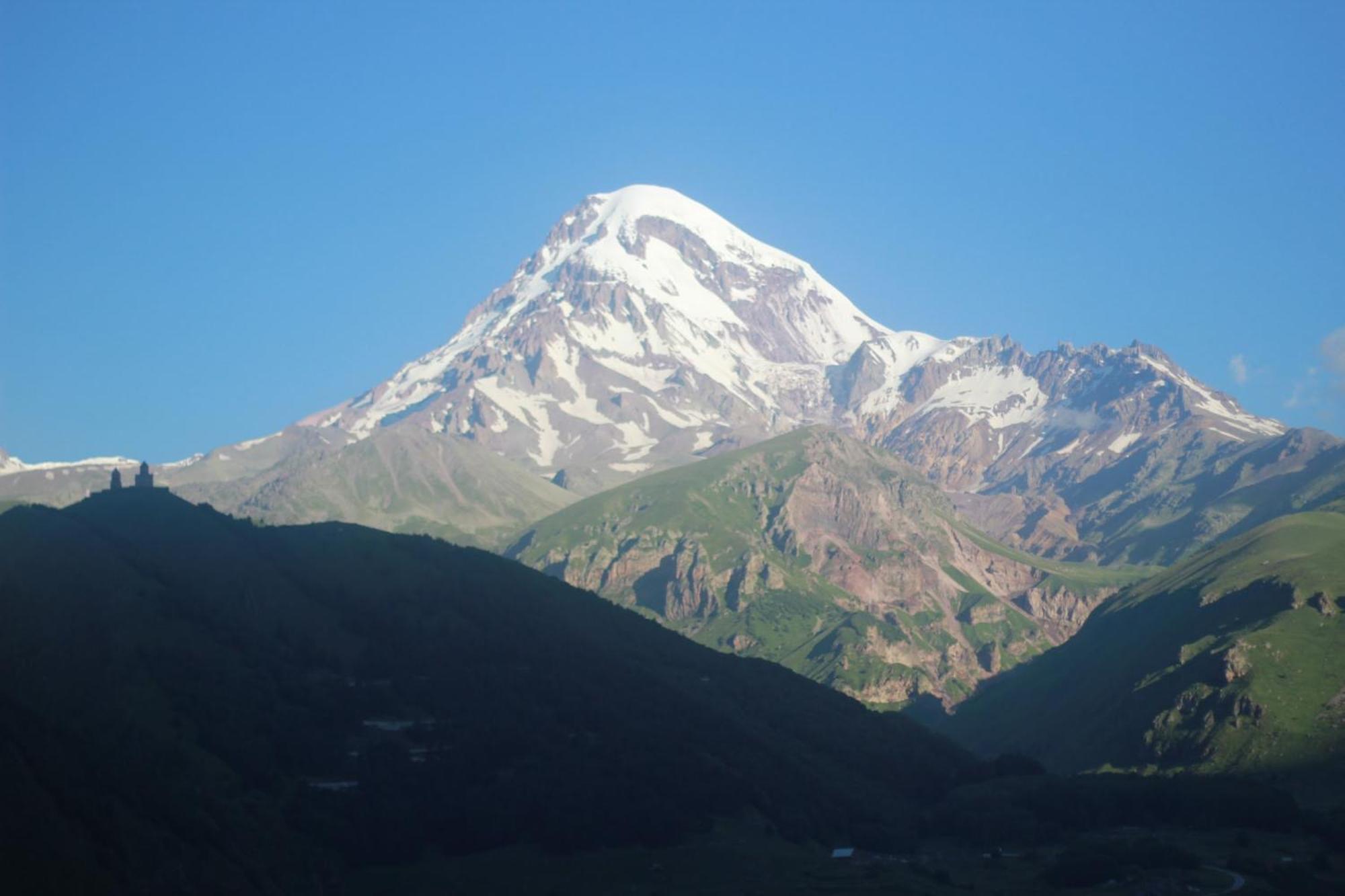 ホテル Melodia Kazbegi エクステリア 写真