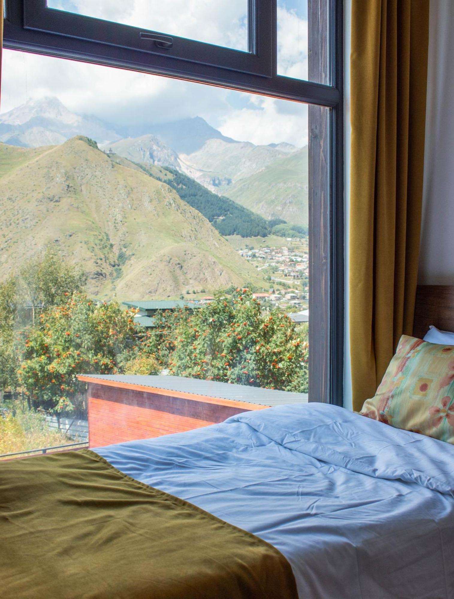 ホテル Melodia Kazbegi エクステリア 写真
